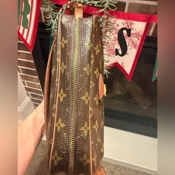 Louis Vuitton Jeune Fille MM Monogram Crossbody or Shoulder Bag Clean Interior - Picture 12 of 14